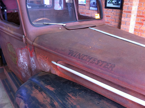 faux aged distressed car sign